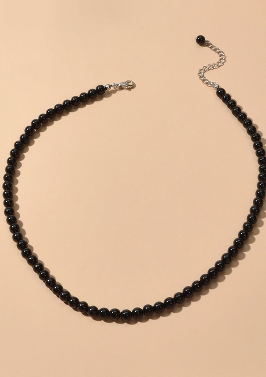 Collar de perlas negras